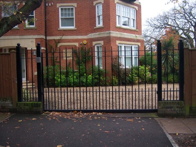 Automated sliding gates